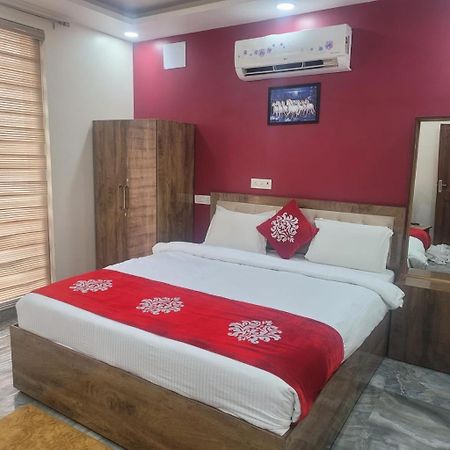 Hotel The Swiss Residency Greater Noida Esterno foto