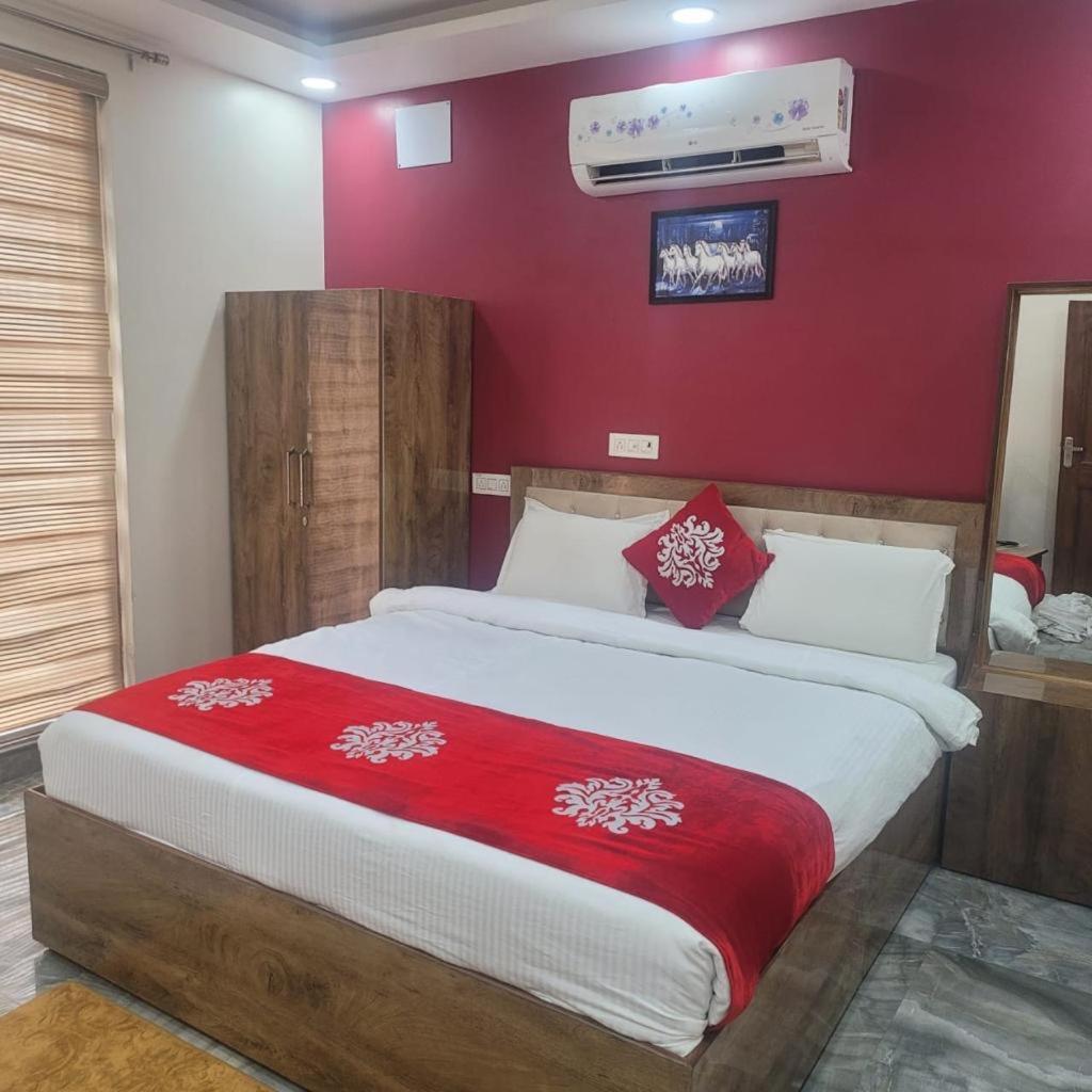 Hotel The Swiss Residency Greater Noida Esterno foto